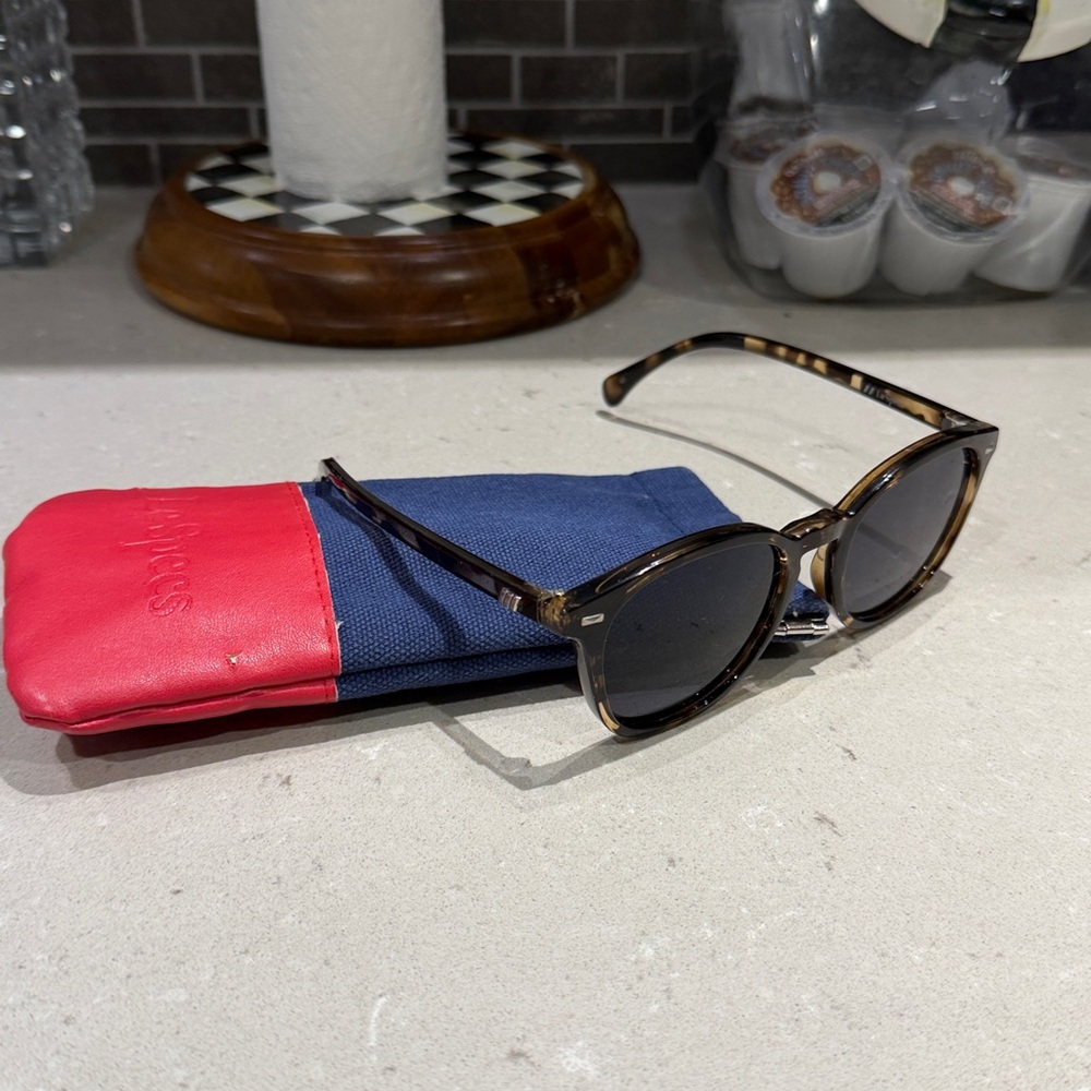 Le Specs Brown Tortoise Sunglasses - Picture 2 of 4